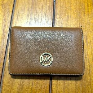 Michael Kors wallet in brown EUC